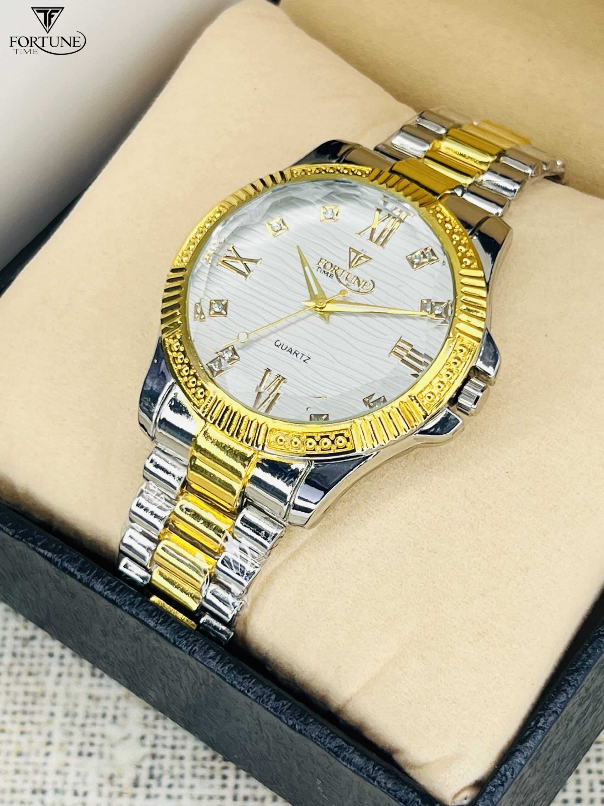 WhatsApp-Image-2025-08-30-at-11.54.25_6578503b-scaled-1.jpg "Royal Men’s Watch – Luxury Classic Wristwatch for Gentlemen" - Image 1